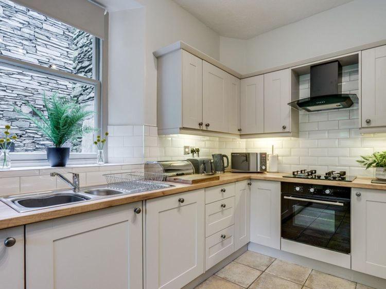 Gorgeous Cottage In Bowness Exterior foto